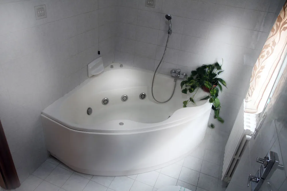 *** Nocleg ze śniadaniem B&B Music Mediolan Włochy