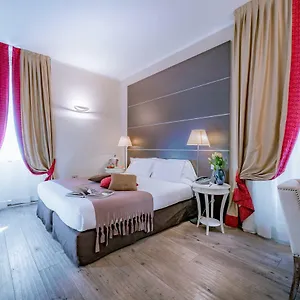 4* Hotel Townhouse 33